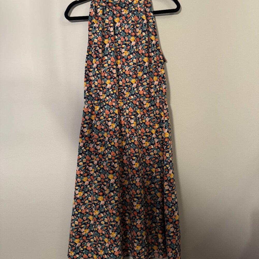 Shein Black and Floral Sleeveless Dress in Size L